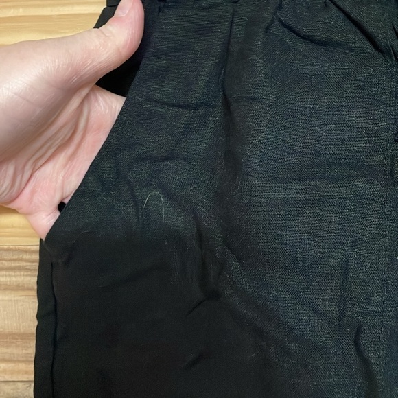 Zenana size XL black elastic high rise waist 5” linen shorts with pockets - Picture 2 of 10